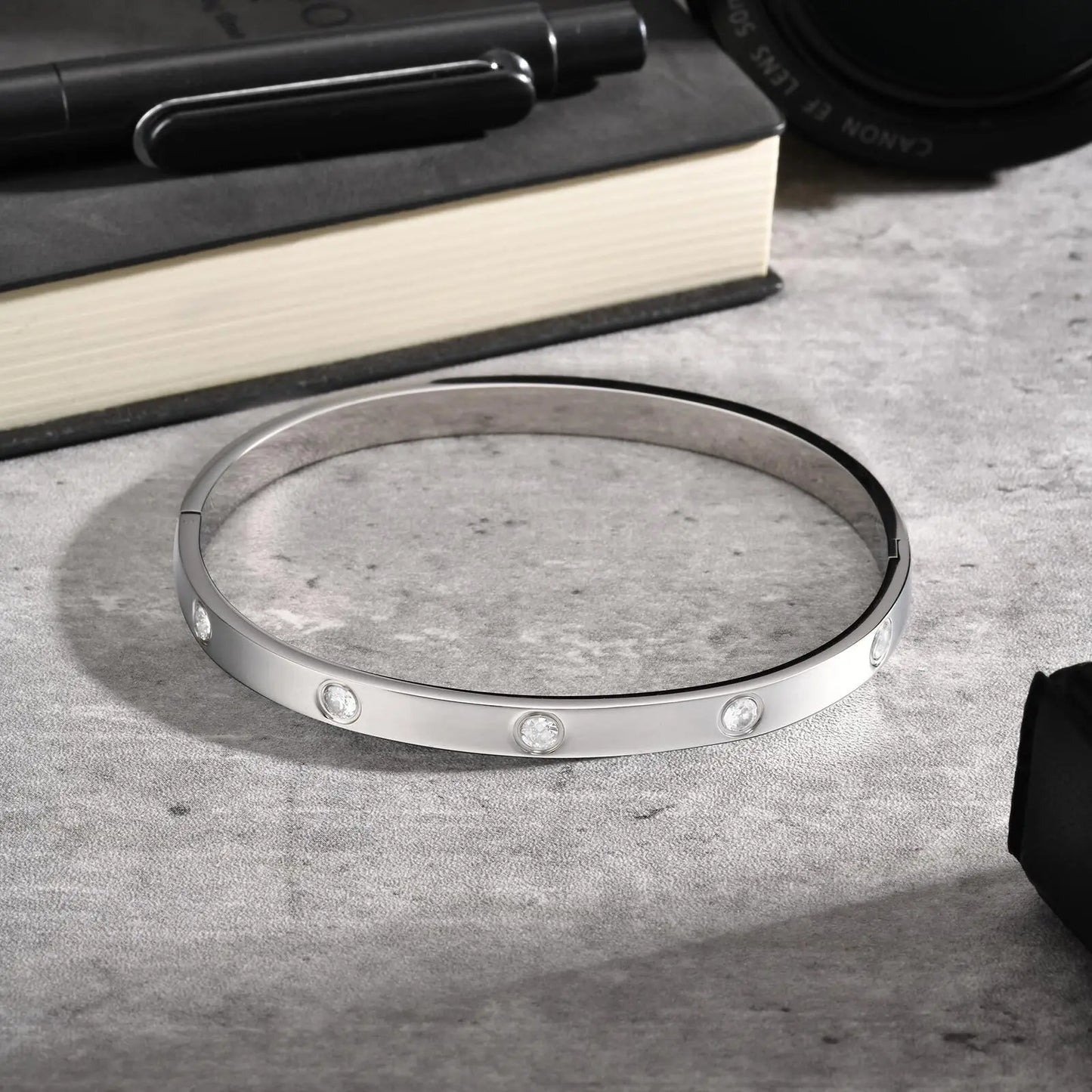 Eterna Cuff